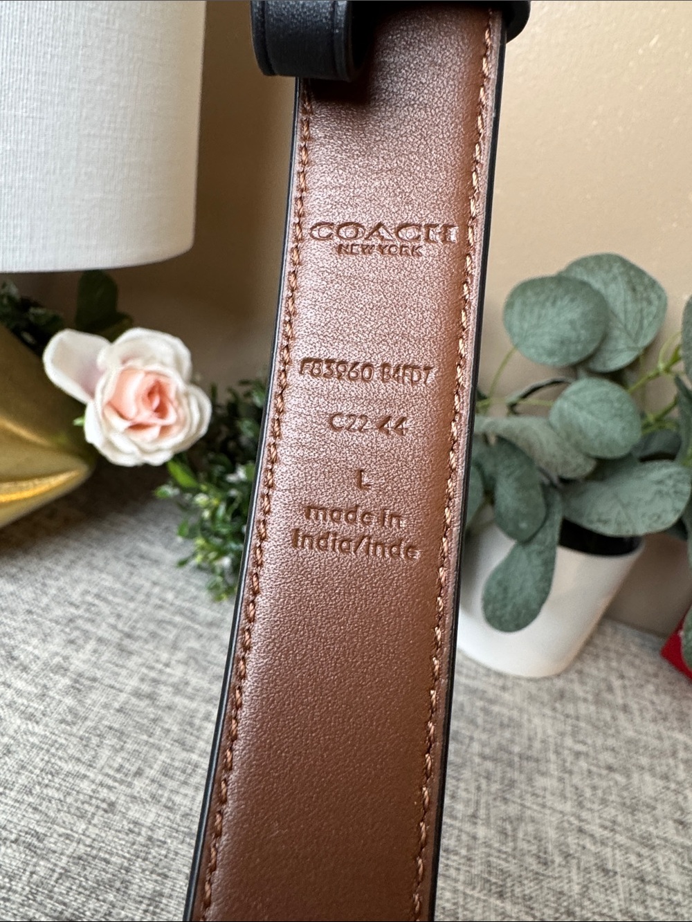 COACH Black/Brown Leather Belt with Gold 'C' Buckle size L - Picture 4 of 5